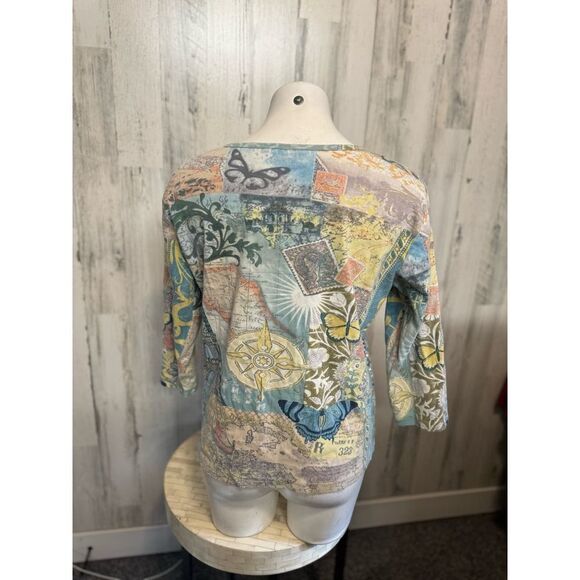 Woman’s top - Picture 2 of 4